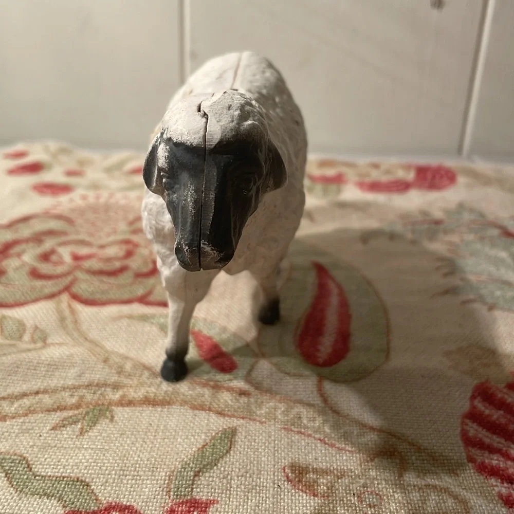 Vintage John Wright White Black Cast Iron Still Penny Lamb or Sheep Stand Bank - Picture 2 of 12